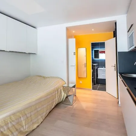 Studio Moderne A Tours Exterior photo
